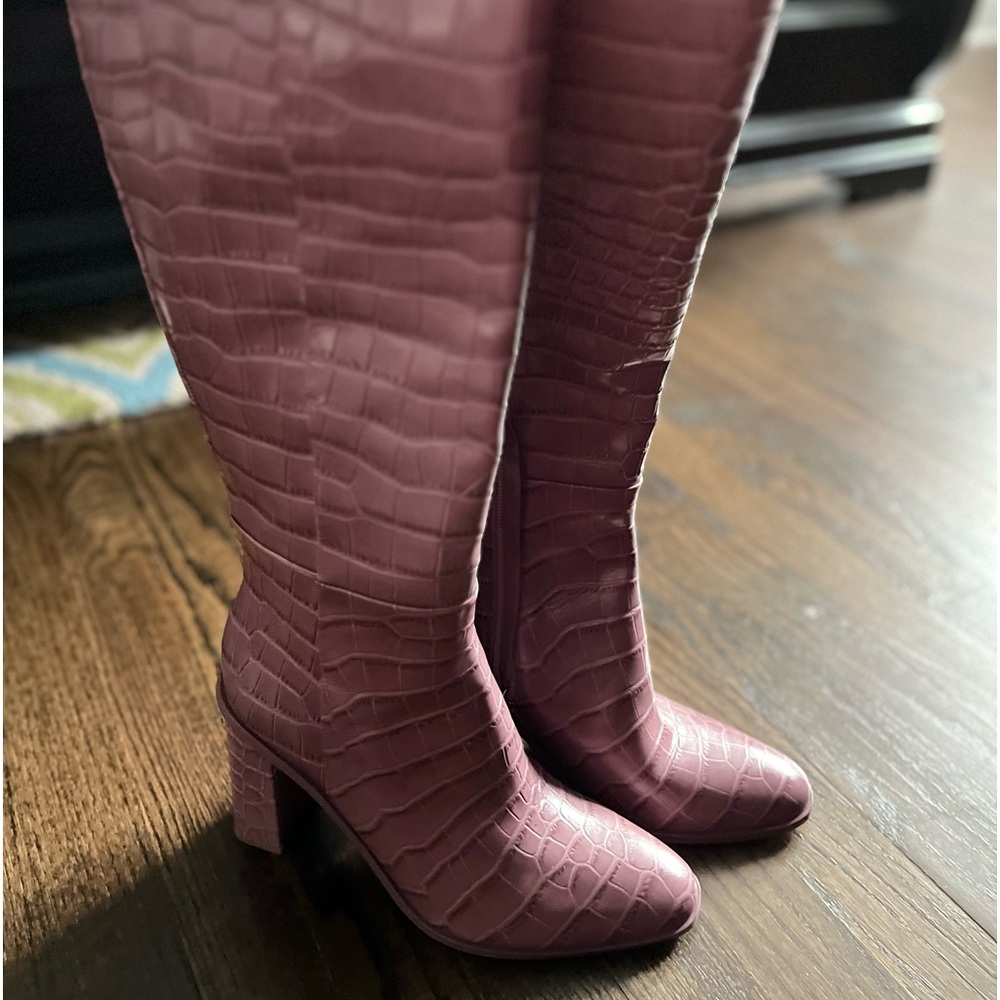 Knee high Marc Fisher faux croc. Boots. 8.5. Great condition.